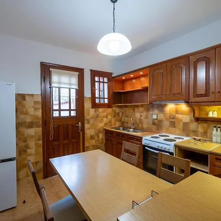 Argostoli Central Apartment דירה ארגוסטולי